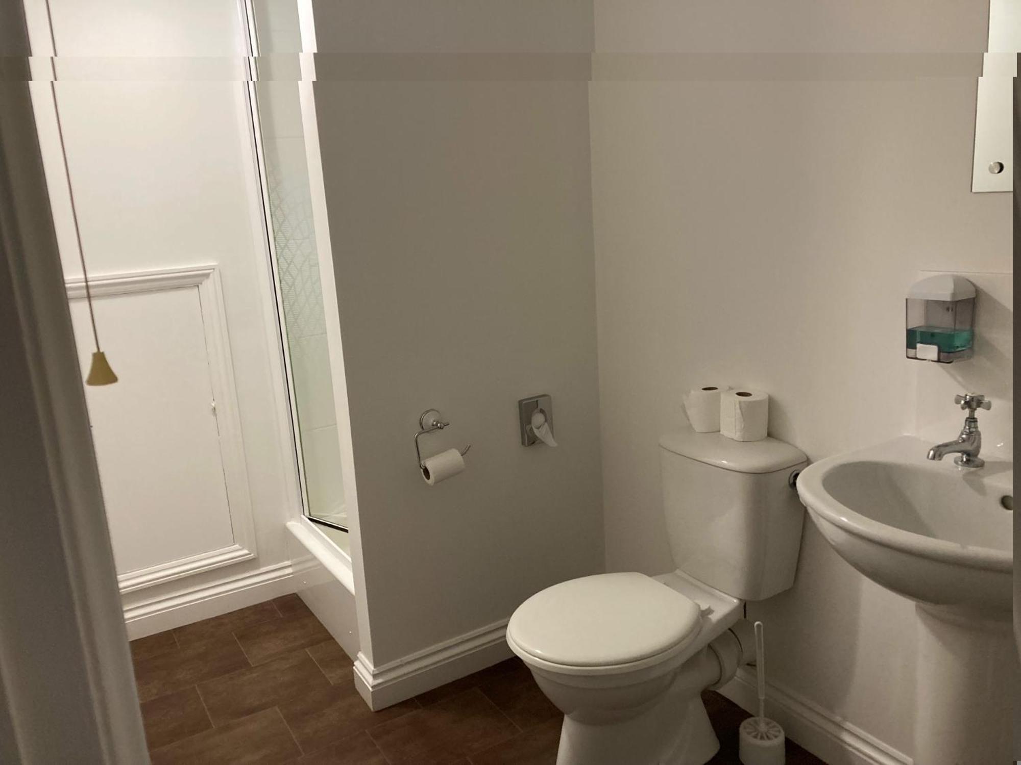 Serenity House Wales 兰加马赫韦尔斯 外观 照片